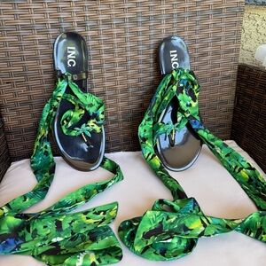 INC International Concepts Green Leaf Print Sandals